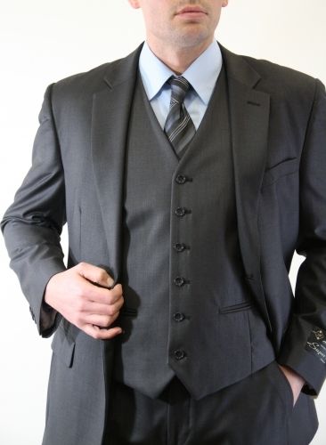 Demantie Men's 3 Piece Solid Executive Suit - Flat Front Pants